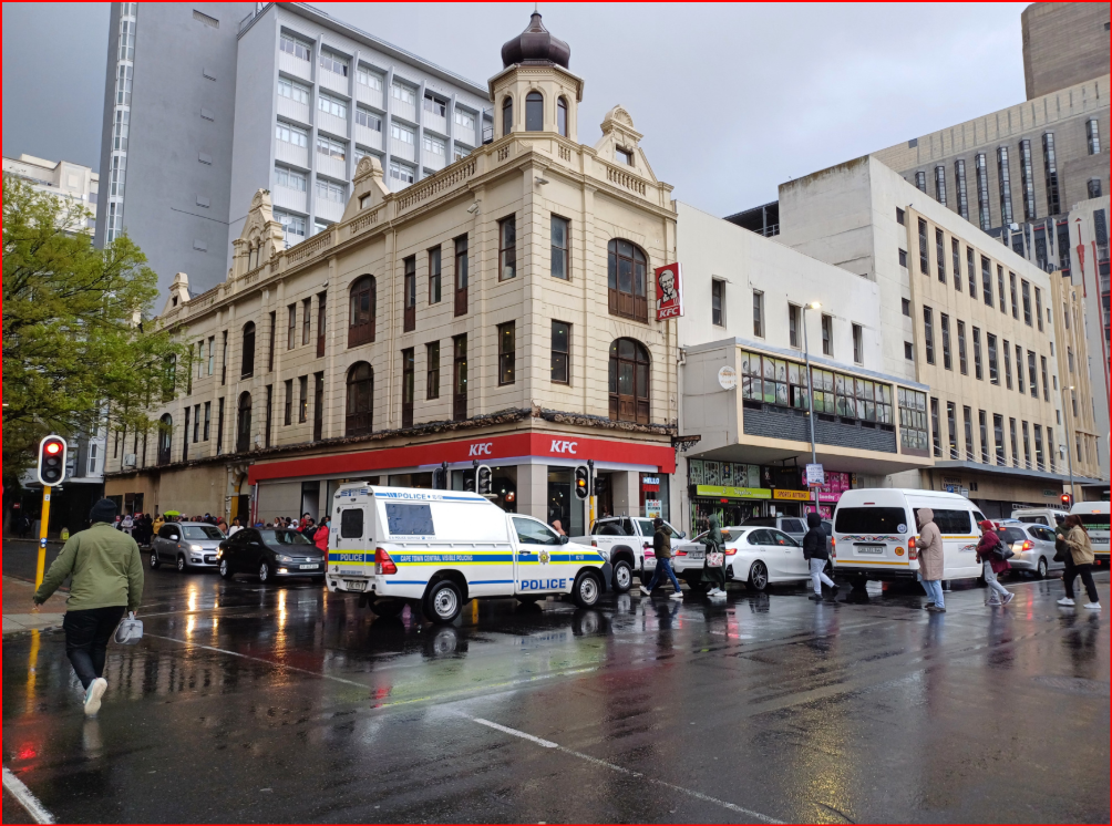 https://groundup.org.za/media/uploads/images/photographers/Steve%20Kretzmann/innercity2.jpg