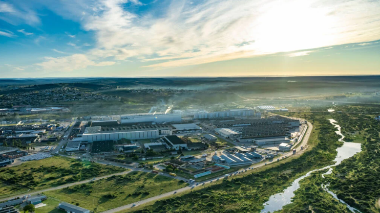 https://topauto.co.za/wp-content/uploads/2024/06/VW-Kariega-Uitenhage-factory-header-1024x625.jpg