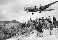 The Berlin Airlift, which delivered food and fuel to West Berliners during a Soviet blockade, and in which the SAA took part, comes to an end