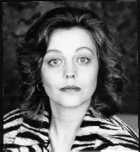 Annesu de Vos, SA poet, is born.