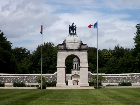 Deputy Minister of Defence attends commemoration of Delville Wood