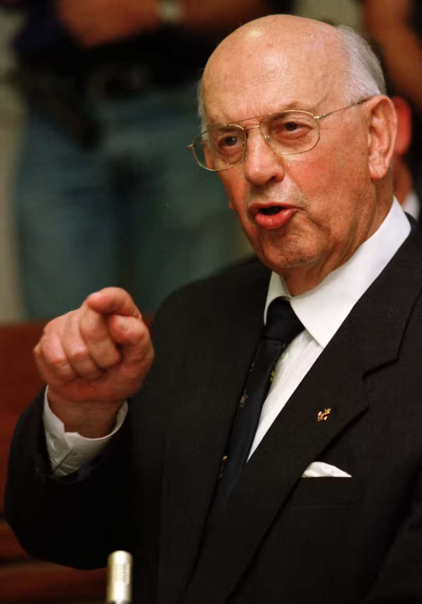 Botha announces third naval base