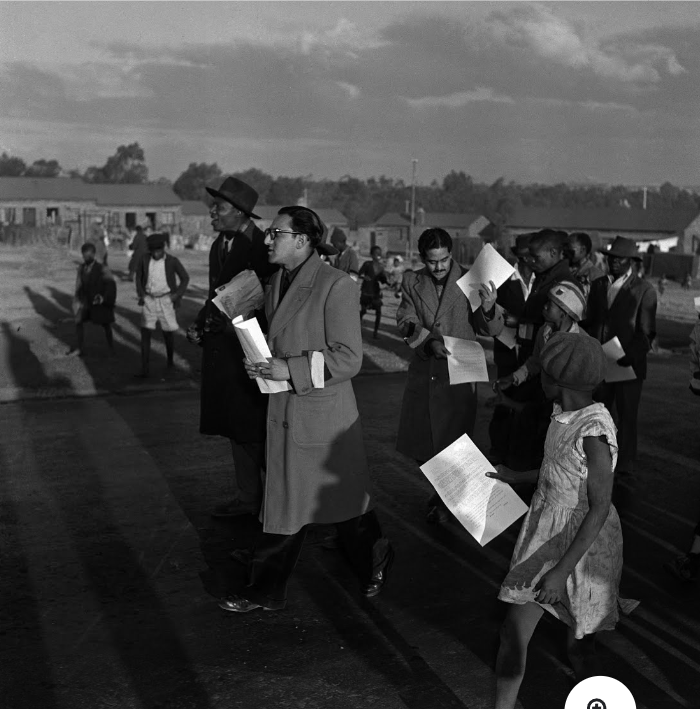 A march during the beginning of the Defiance campaign : Graeme Williams / South Photos / african.pictures