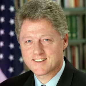 US President Bill Clinton arrives in Cape Town