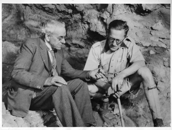Archaeologist Robert Broom dies