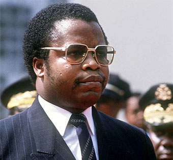 Liberian President, Samuel Kanyon Doe publically offers to resign