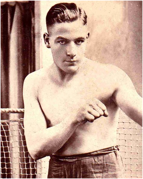 Willie Smith, South Africa’s bantamweight champion boxer is born