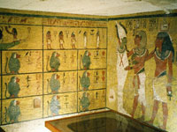Archaeologists announce they have found treasures in the tomb of Tutankhamen in Egypt
