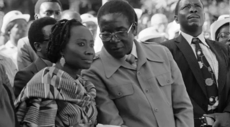 Robert Mugabe with his first wife Sally in Harare