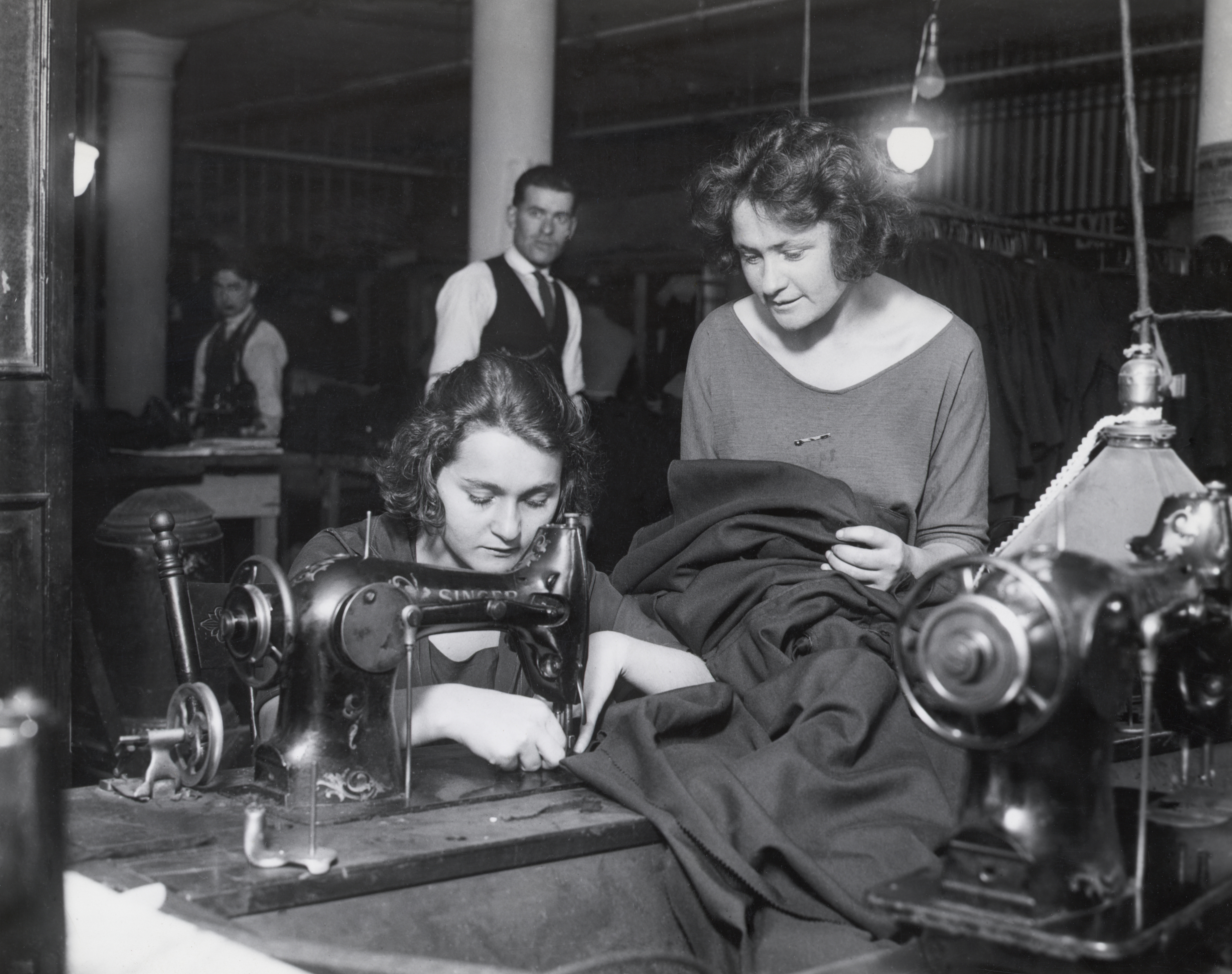 Women, employment and the changing economic scene, 1920s