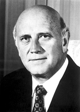 F.W. de Klerk apologizes for apartheid