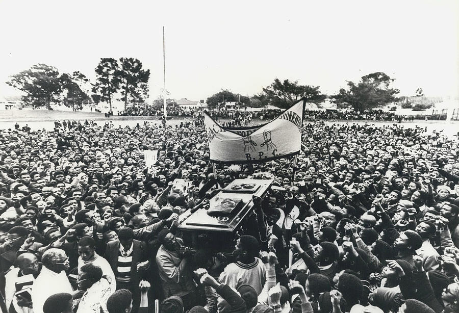 The Minister of Justice, Police and Prisons, Jimmy Kruger, received a report of a police investigation into Steve Biko’s death