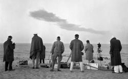 Officials overseeing the atomic bomb test, source: AFP/GETTY IMAGES