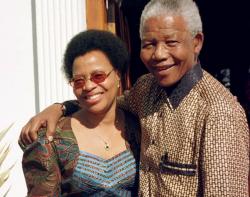 Nelson Mandela marries Graça Machel