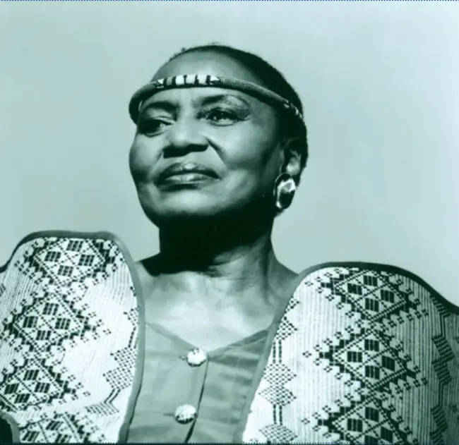 Miriam Makeba, South African singer, dies