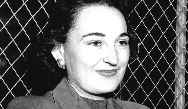 Ruth First is born