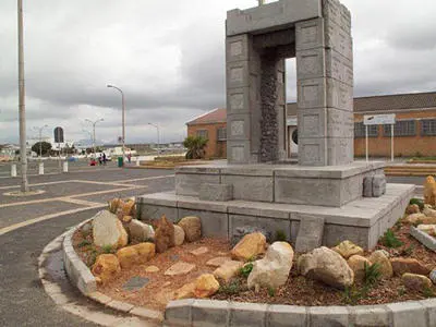 The UDF Memorial in Mitchells Plain, 2011, copyright Graham Goddard_004