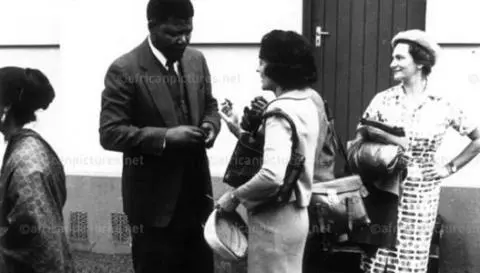 Mandela talks to Ruth First