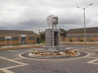 The UDF Memorial in Mitchells Plain, 2011, copyright Graham Goddard_011