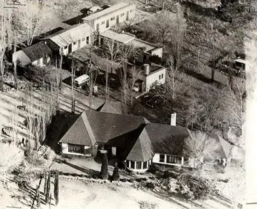 Aerial shot of Liliesleaf Farm showing the main house and out-houses