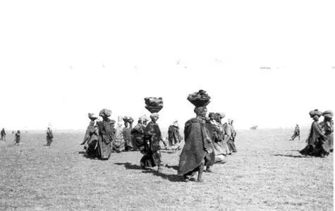 African women on route to a concentration camp in the Orange Free State