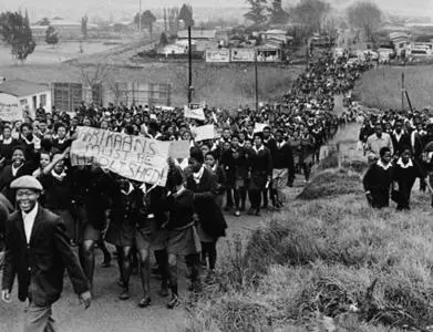 Students marching against the use of Afrikaans, 1976