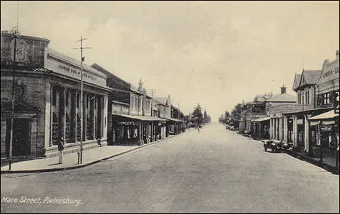 pc_bw_mare_street.jpg