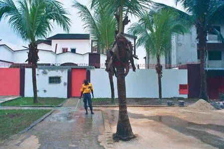 vdmerwe007.jpg
