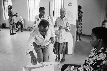 Voting at Julesburg, Limpopo Province