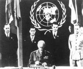 Women in the schizophrenic 1940s - World War II and its aftermath 