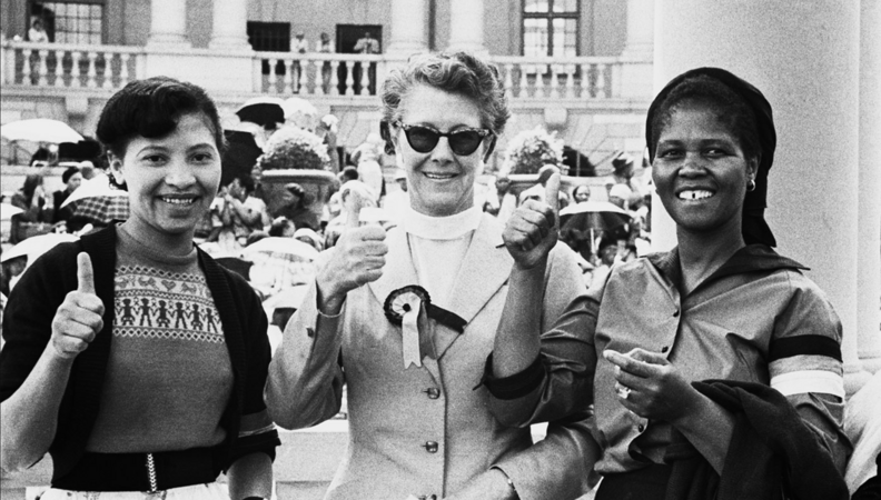 Sophie Williams, Helen Joseph and Lilian Ngoyi at the Women's March, on 9 August 1956: Jurgen Schadeberg, The Drum Archive / african.pictures