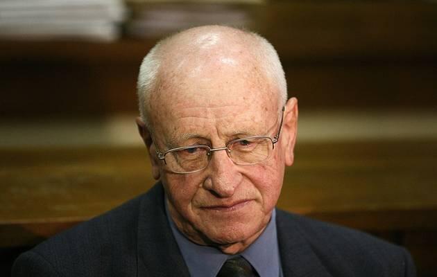 Adriaan Vlok
