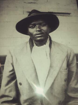 Ephraim Chaka  portrait