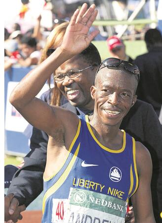 SA Policeman Wins 90km Comrades Marathon