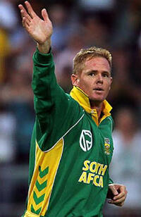 Shaun Pollock makes history in a test match