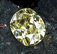 The Eureka Diamond is sold in London for 5 700 Pounds