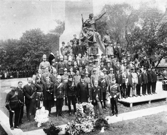 Canada offers a second contingent of troops to the British in the South African War