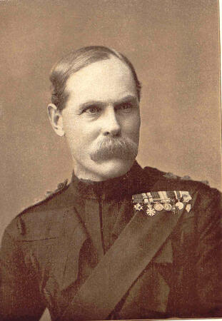 Anglo-Boer War 2: Lord Methuen, British general, destroys the village of Schweizer-Reneke