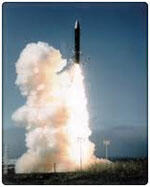 33 American airmen arrive in Durban on a mission to launch a long-range missile