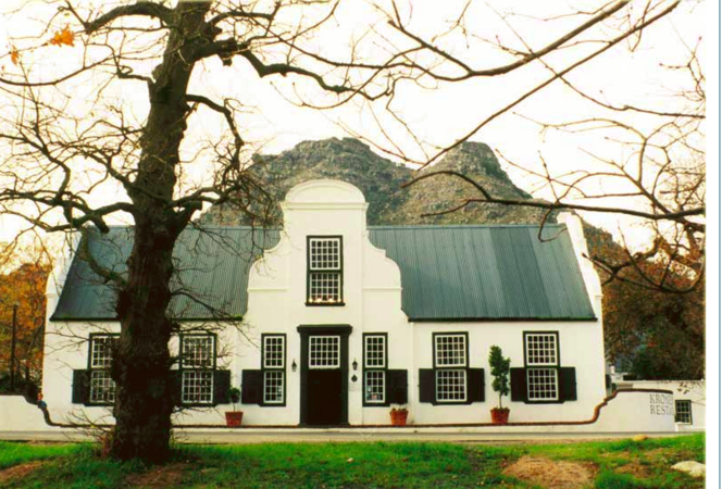 Kronendal, Main Road, Hout Bay.