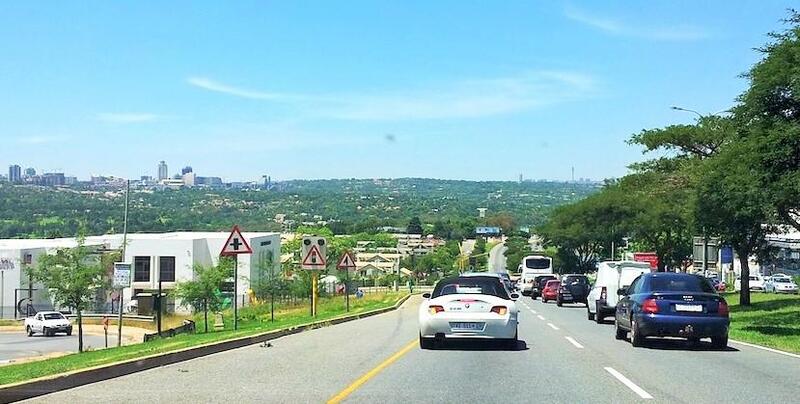 https://www.theheritageportal.co.za/sites/default/files/styles/adaptive/public/articles/Travelling%20down%20William%20Nicol%20-%20Heritage%20Portal%20-%202014.jpg?itok=4tLCHJOc