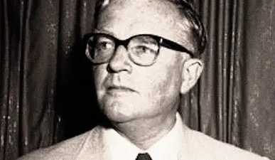 AmaBookaBooka: The Extraordinary Life of Bram Fischer – the Scarlet Pimpernel, audio interview (Daily Maverick), 24 April 2017