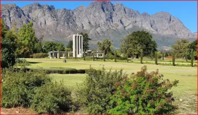 Huguenot Monument, Franschoek