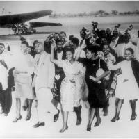 Thabo Mbeki with his fellow students arriving at Dar-es-Salaam