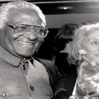 Archbishop Desmond Tutu welcomes Nadine Gordimer back to South Africa